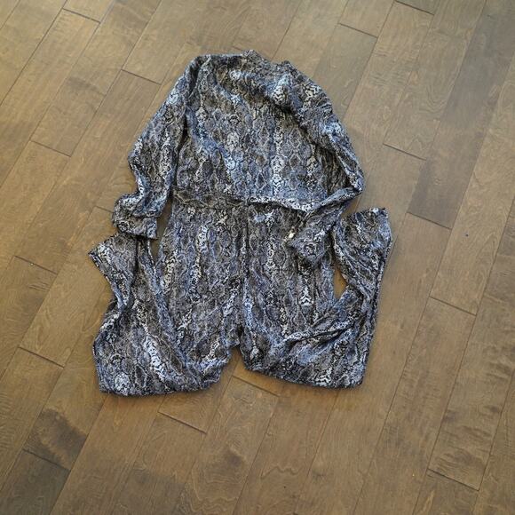 REVOLVE OVERLOVER Ynez Snake Jumpsuit Romper Small - Picture 8 of 8